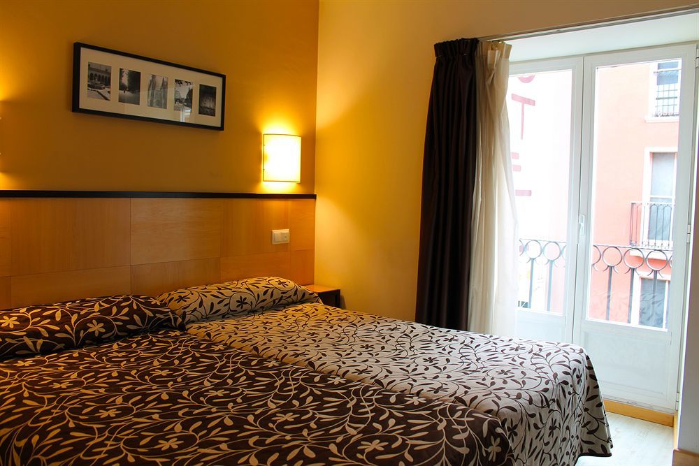 Hotel Alda Entrearcos Бургос Екстер'єр фото