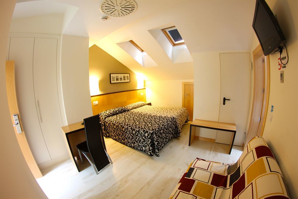 Hotel Alda Entrearcos Бургос Екстер'єр фото